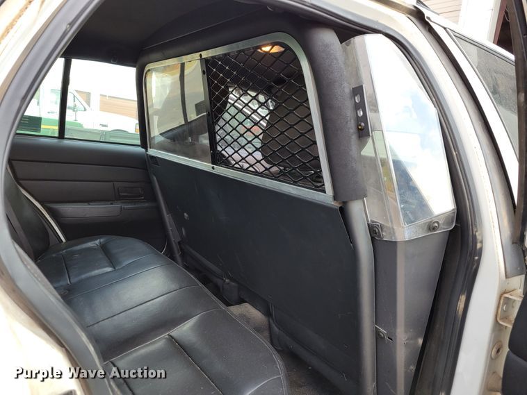 image for item JZ9091 2011 Ford Crown Victoria Police Interceptor