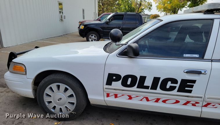 image for item JZ9091 2011 Ford Crown Victoria Police Interceptor