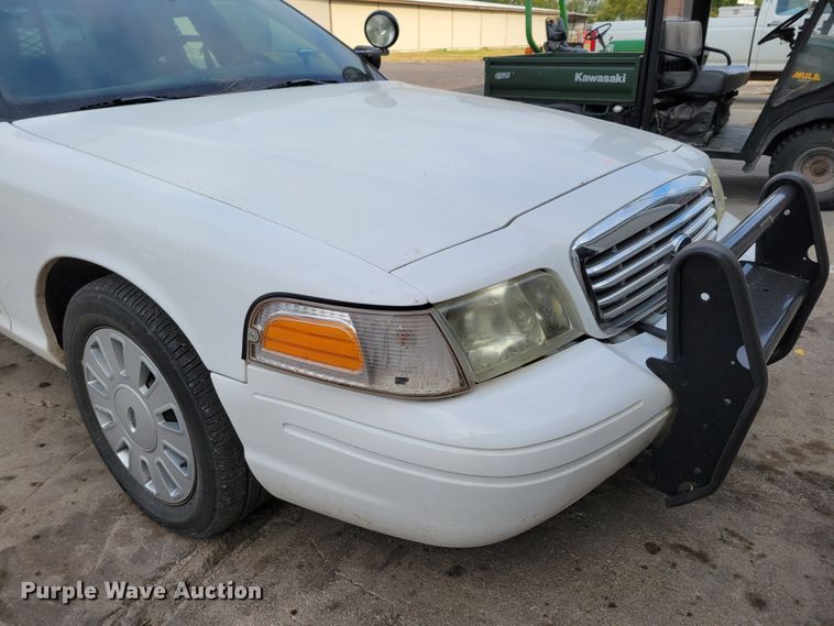 image for item JZ9091 2011 Ford Crown Victoria Police Interceptor