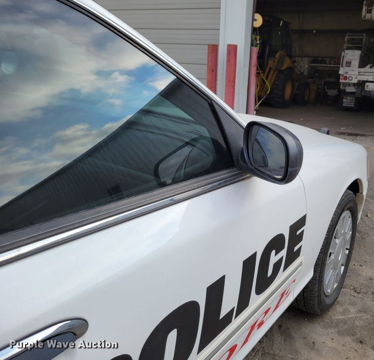 image for item JZ9091 2011 Ford Crown Victoria Police Interceptor