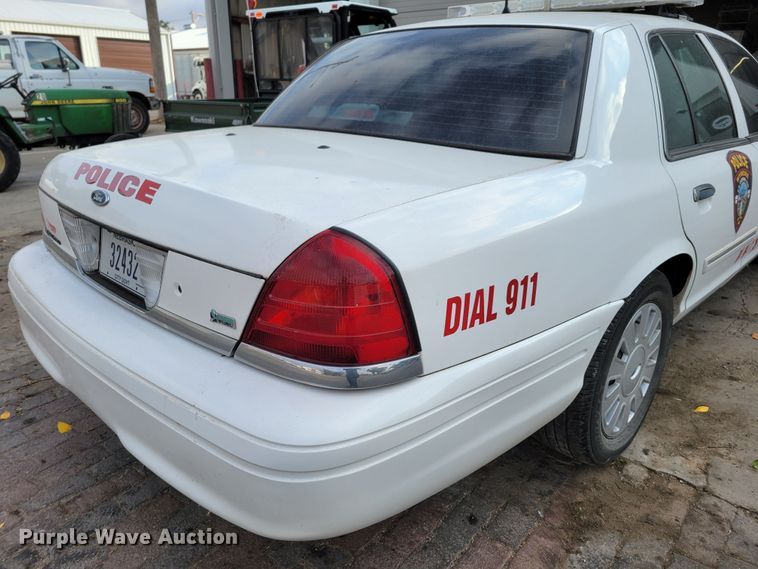 image for item JZ9091 2011 Ford Crown Victoria Police Interceptor