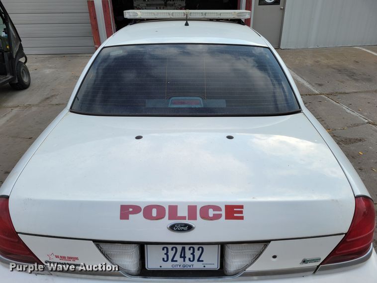 image for item JZ9091 2011 Ford Crown Victoria Police Interceptor