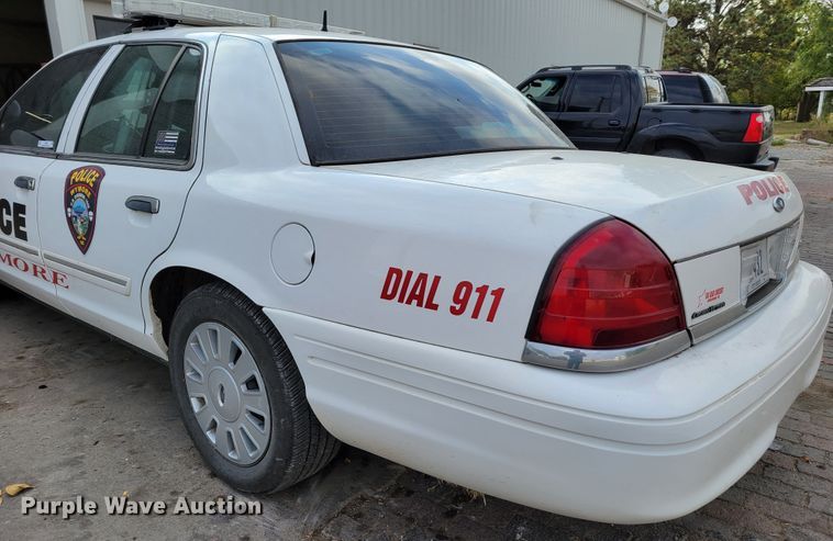 image for item JZ9091 2011 Ford Crown Victoria Police Interceptor