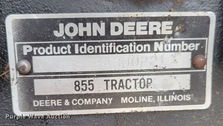image for item JZ9093 1986 John Deere 855  tractor