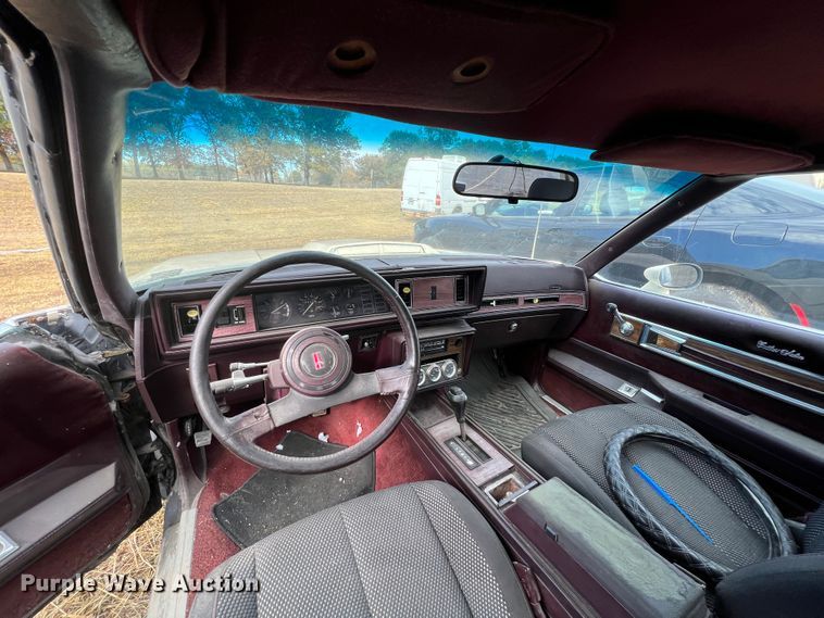 image for item KF9819 1987 Oldsmobile Cutlass