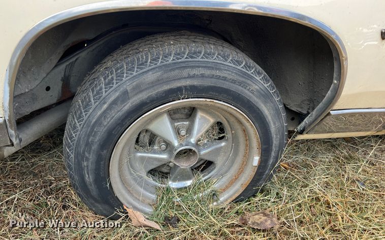 image for item KF9819 1987 Oldsmobile Cutlass