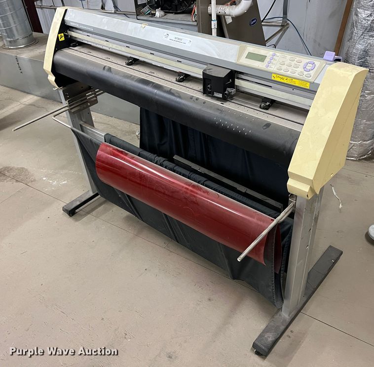 image for item KF9830 GraphTec Cutting Pro FC7000-100  plotter/cutter