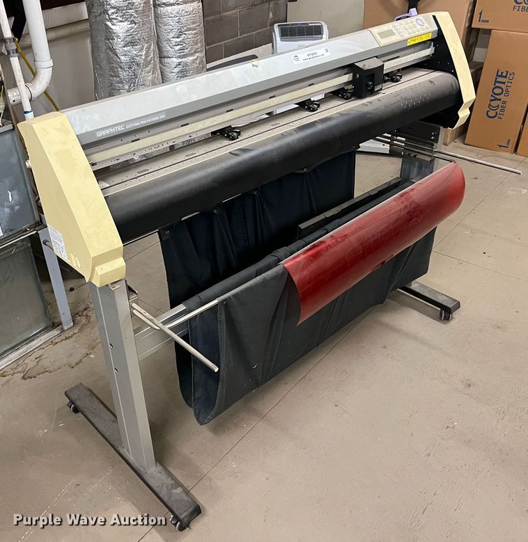 image for item KF9830 GraphTec Cutting Pro FC7000-100  plotter/cutter
