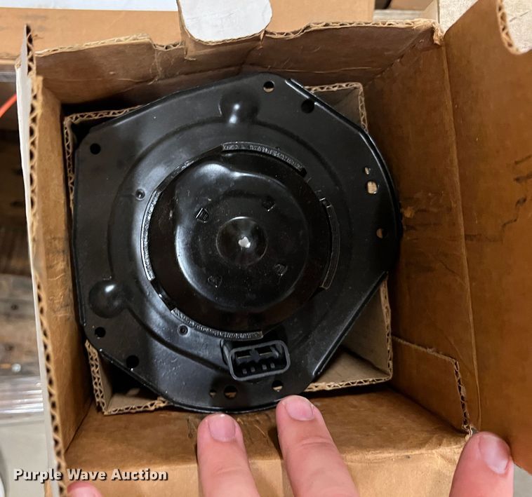 image for item KF9833 Automotive parts and accessories