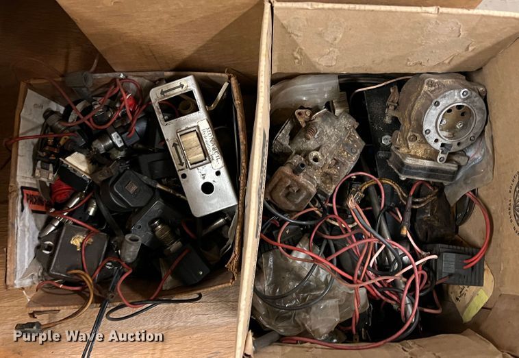 image for item KF9833 Automotive parts and accessories