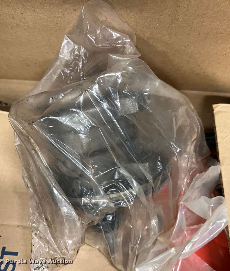 image for item KF9833 Automotive parts and accessories