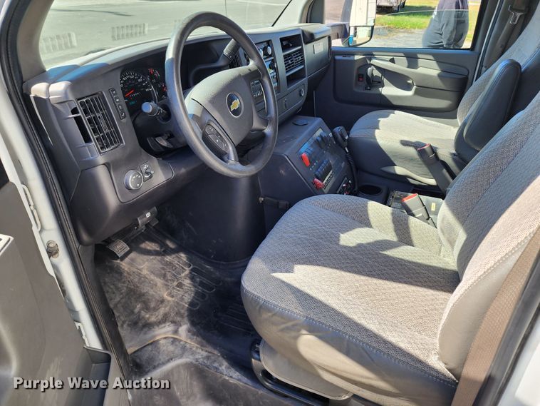 image for item KH9194 2012 Chevrolet Express G4500  ambulance