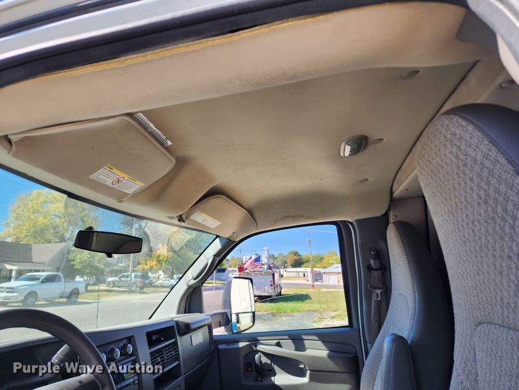 image for item KH9194 2012 Chevrolet Express G4500  ambulance