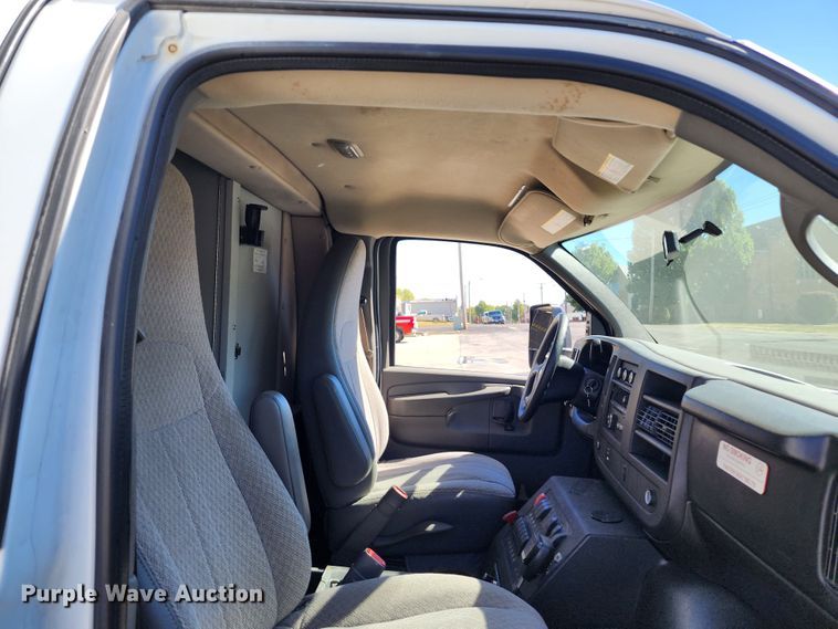 image for item KH9194 2012 Chevrolet Express G4500  ambulance