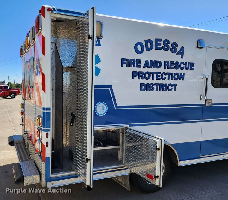 image for item KH9194 2012 Chevrolet Express G4500  ambulance