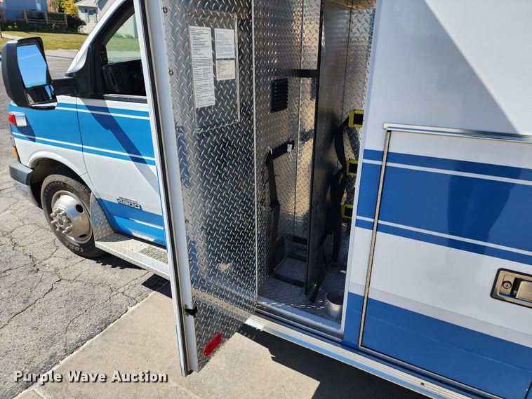 image for item KH9194 2012 Chevrolet Express G4500  ambulance