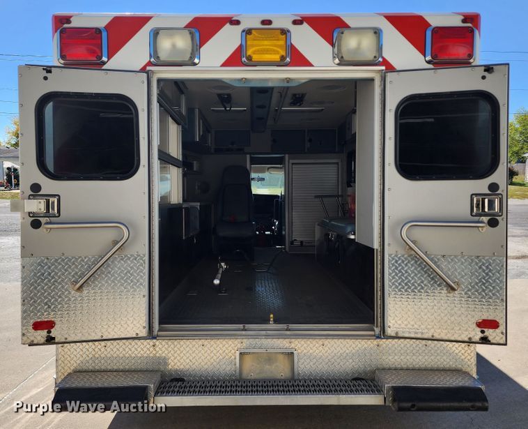 image for item KH9194 2012 Chevrolet Express G4500  ambulance