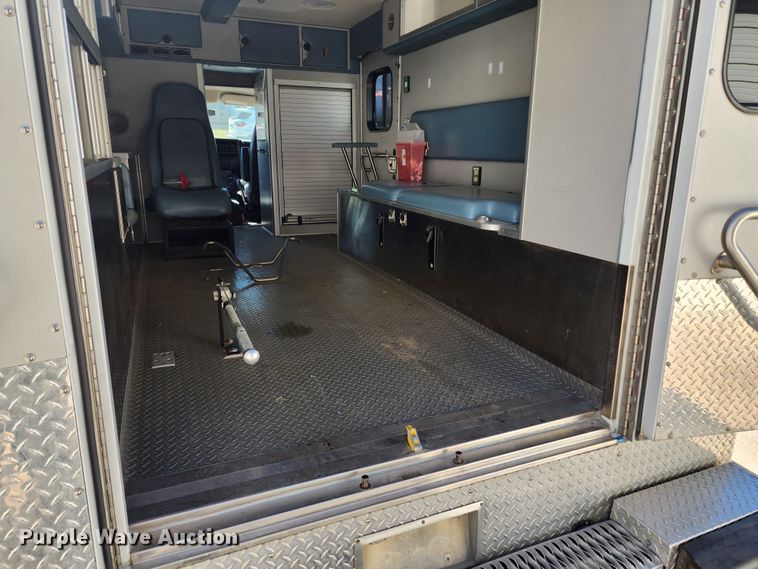 image for item KH9194 2012 Chevrolet Express G4500  ambulance