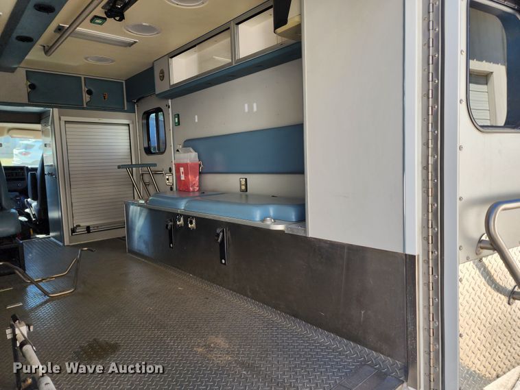 image for item KH9194 2012 Chevrolet Express G4500  ambulance