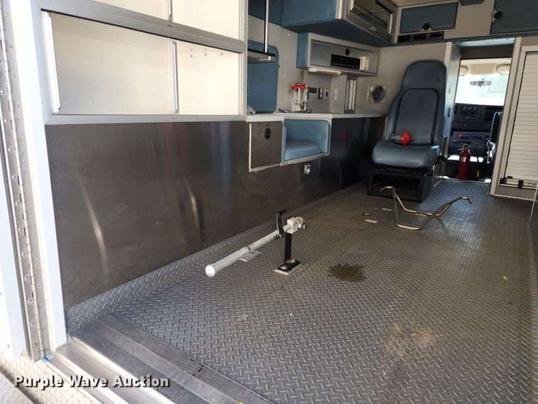 image for item KH9194 2012 Chevrolet Express G4500  ambulance