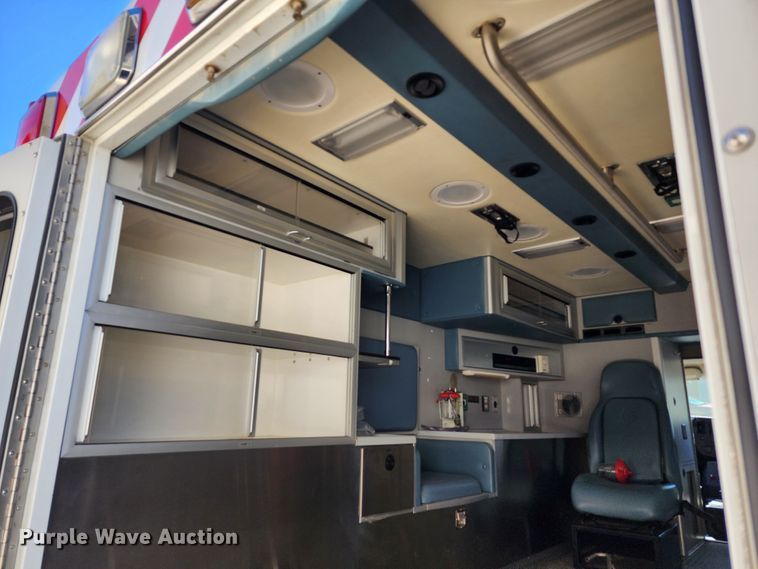 image for item KH9194 2012 Chevrolet Express G4500  ambulance