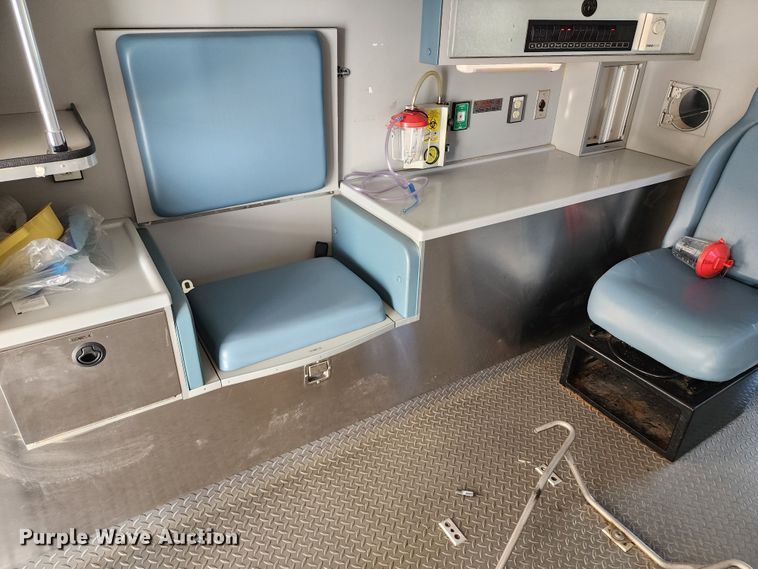 image for item KH9194 2012 Chevrolet Express G4500  ambulance