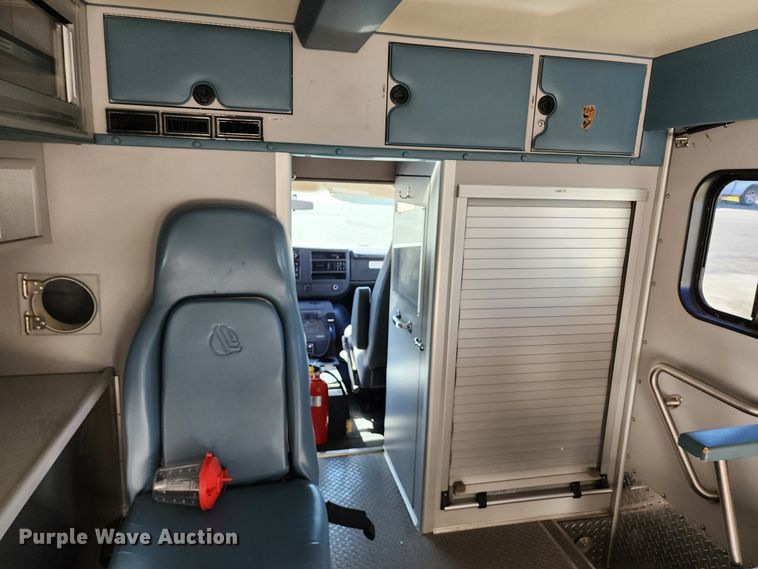 image for item KH9194 2012 Chevrolet Express G4500  ambulance