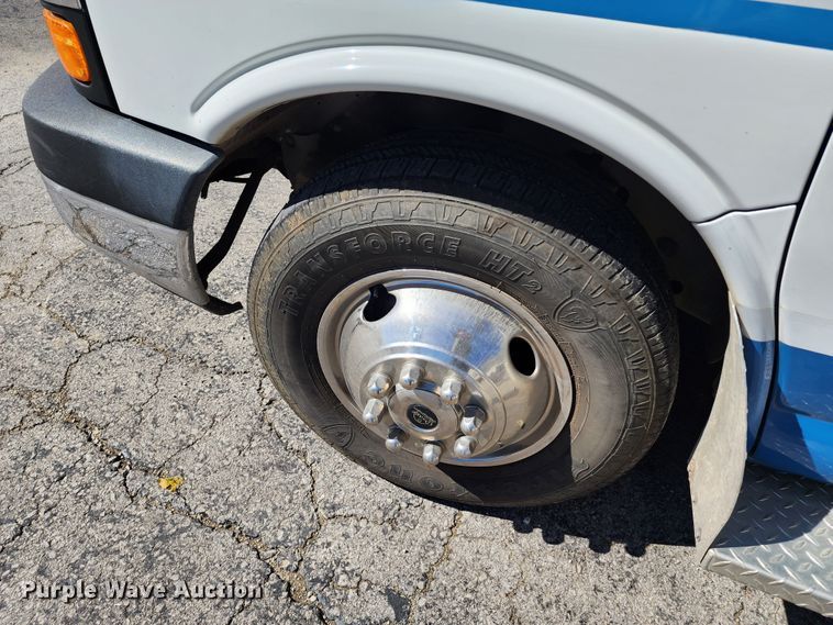 image for item KH9194 2012 Chevrolet Express G4500  ambulance