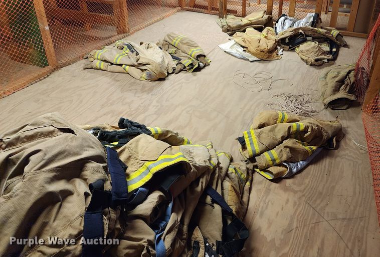 image for item KH9196 Fire fighting equipment