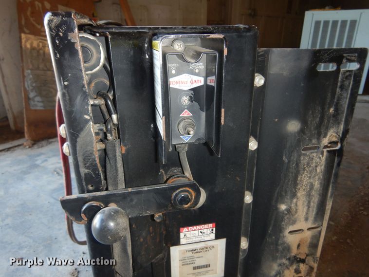 image for item KJ9155 Tommy Lift  end gate lift