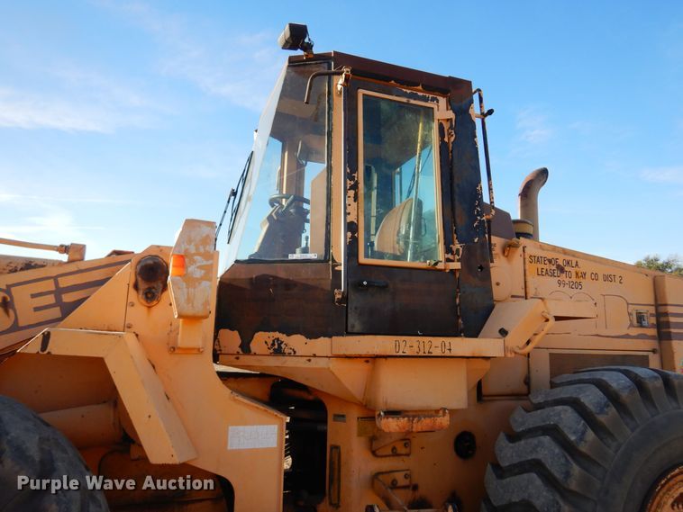 image for item KJ9157 Case 821B  wheel loader