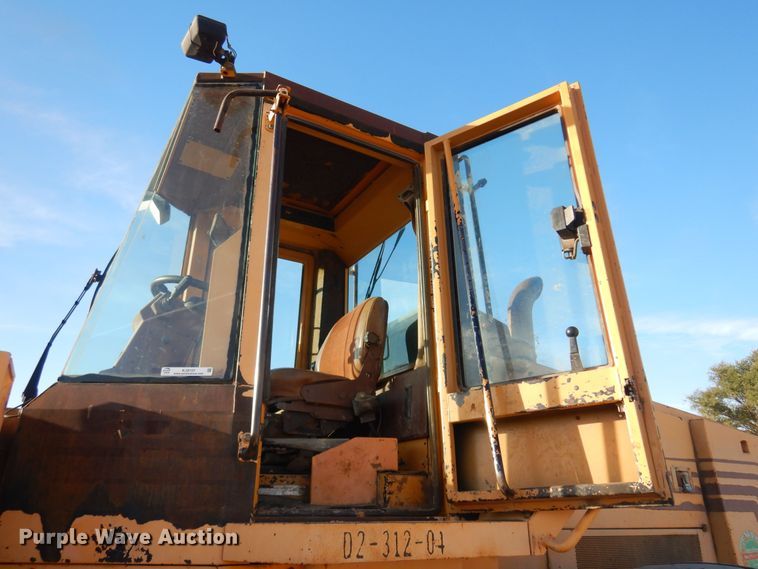 image for item KJ9157 Case 821B  wheel loader