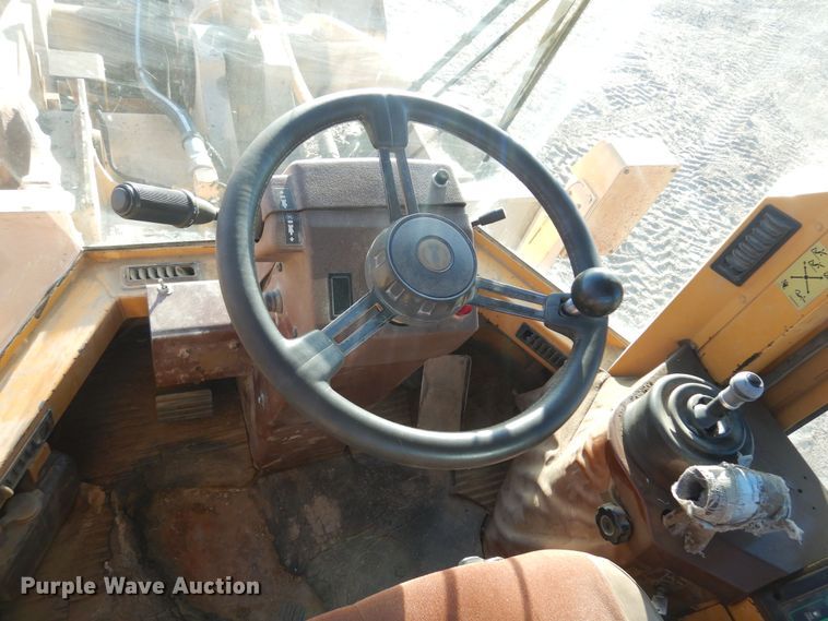 image for item KJ9157 Case 821B  wheel loader