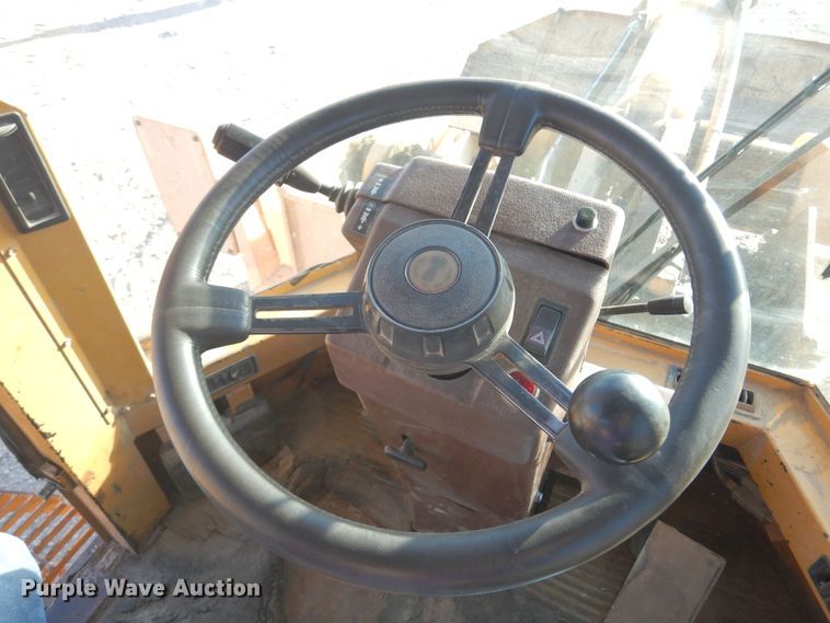 image for item KJ9157 Case 821B  wheel loader