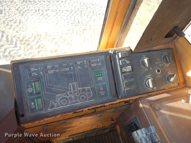 image for item KJ9157 Case 821B  wheel loader