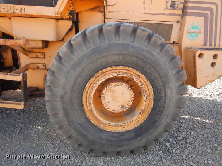 image for item KJ9157 Case 821B  wheel loader