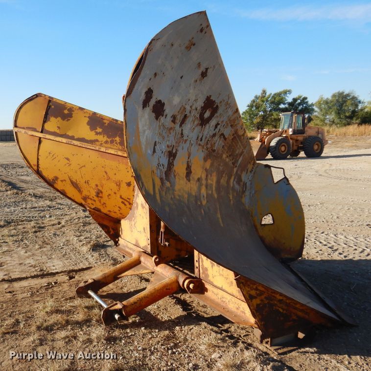 image for item KJ9158 10'W V-plow