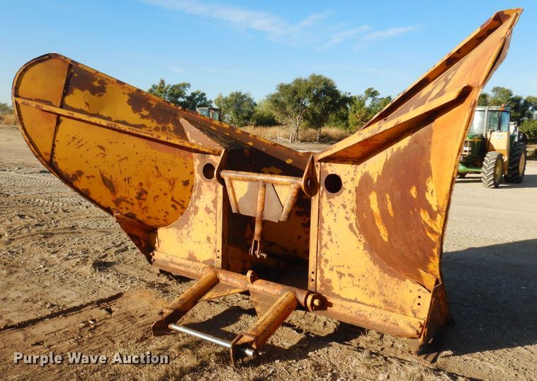 image for item KJ9158 10'W V-plow