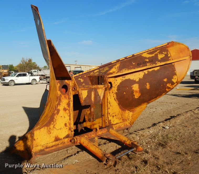 image for item KJ9158 10'W V-plow