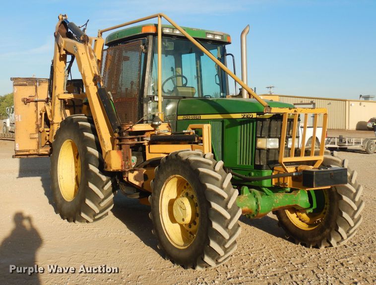image for item KJ9159 2000 John Deere 7210  MFWD tractor