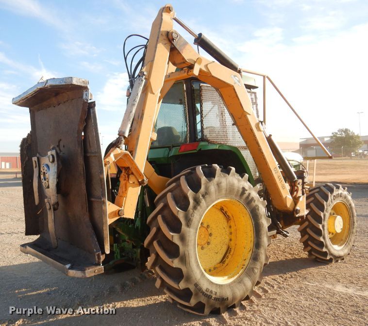 image for item KJ9159 2000 John Deere 7210  MFWD tractor