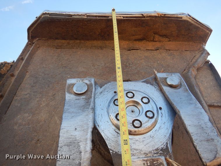 image for item KJ9159 2000 John Deere 7210  MFWD tractor