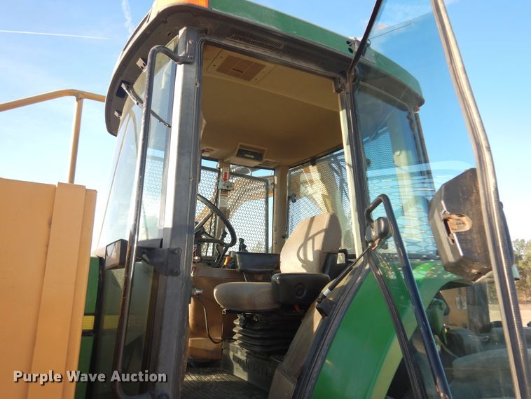 image for item KJ9159 2000 John Deere 7210  MFWD tractor
