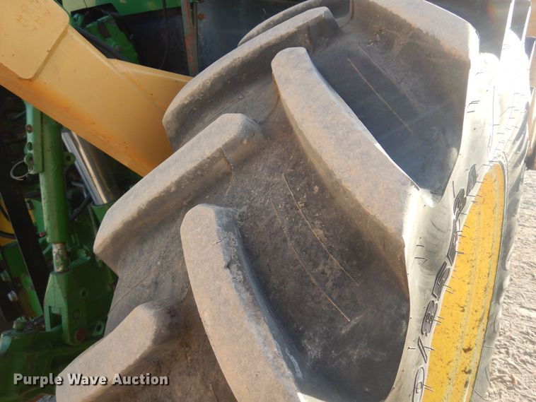 image for item KJ9159 2000 John Deere 7210  MFWD tractor