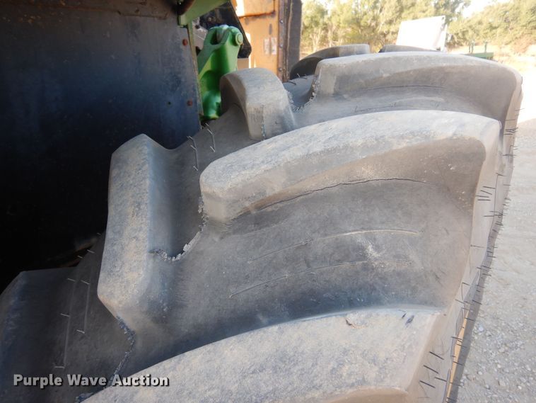 image for item KJ9159 2000 John Deere 7210  MFWD tractor