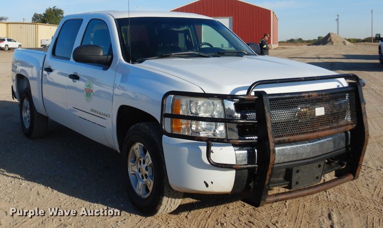 image for item KJ9162 2008 Chevrolet Silverado 1500  Crew Cab pickup truck