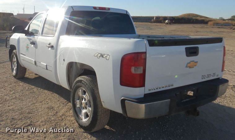 image for item KJ9162 2008 Chevrolet Silverado 1500  Crew Cab pickup truck