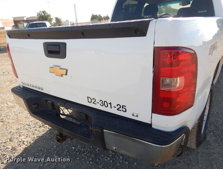 image for item KJ9162 2008 Chevrolet Silverado 1500  Crew Cab pickup truck