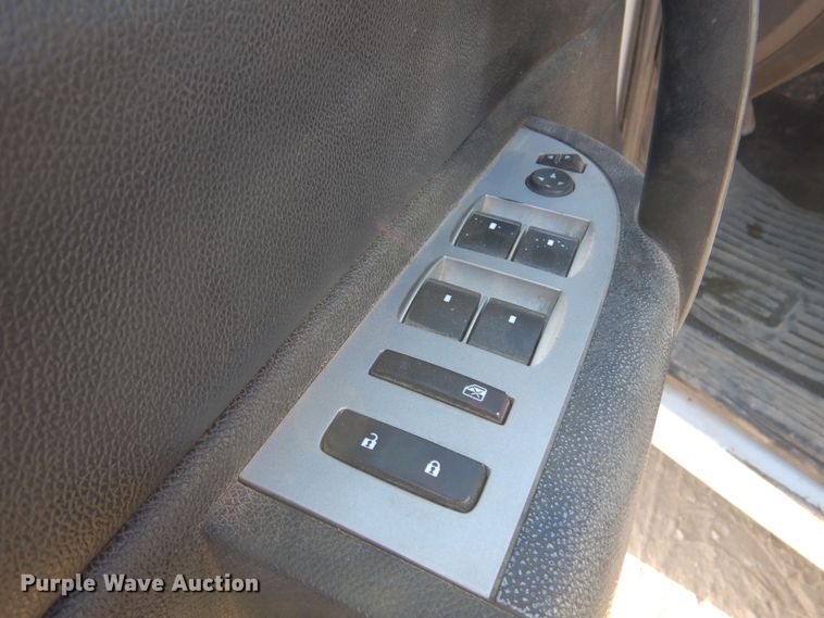 image for item KJ9162 2008 Chevrolet Silverado 1500  Crew Cab pickup truck