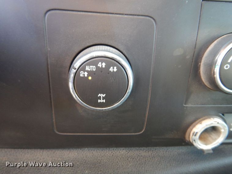 image for item KJ9162 2008 Chevrolet Silverado 1500  Crew Cab pickup truck